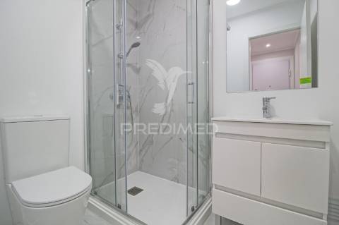 Apartamento t2 remodelado amadora