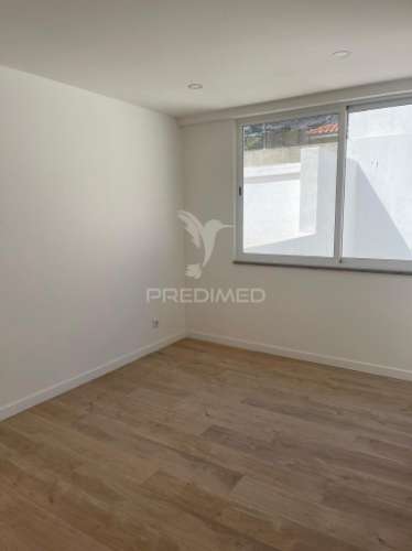 Apartamento na amadora remodelado