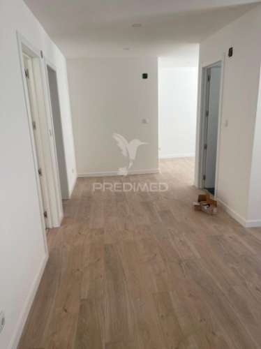 Apartamento na amadora remodelado
