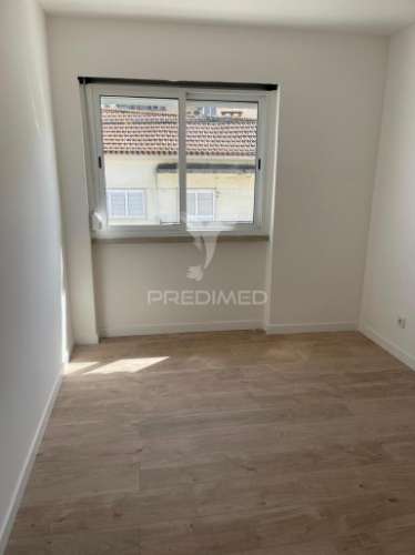 Apartamento na amadora remodelado
