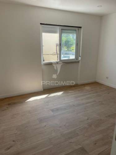 Apartamento na amadora remodelado