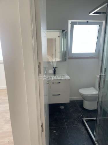 Apartamento na amadora remodelado