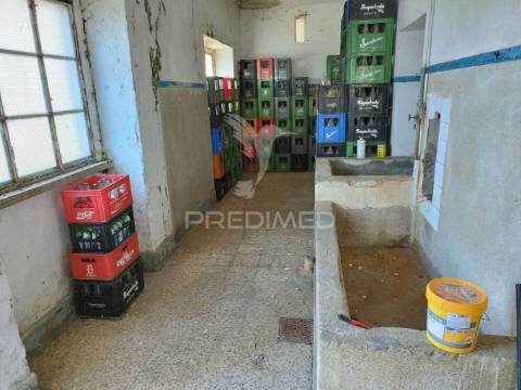 Vivenda /espaço comercial - s. salvador da aramenha