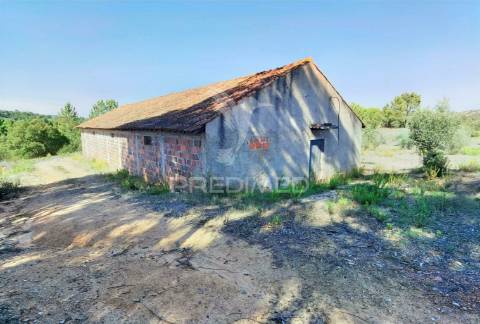 Pavilhão agrícola  espinheiro- alcanena