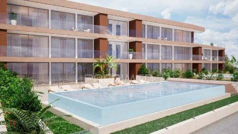 Apartamento t2 com terraço amplo e piscina privada