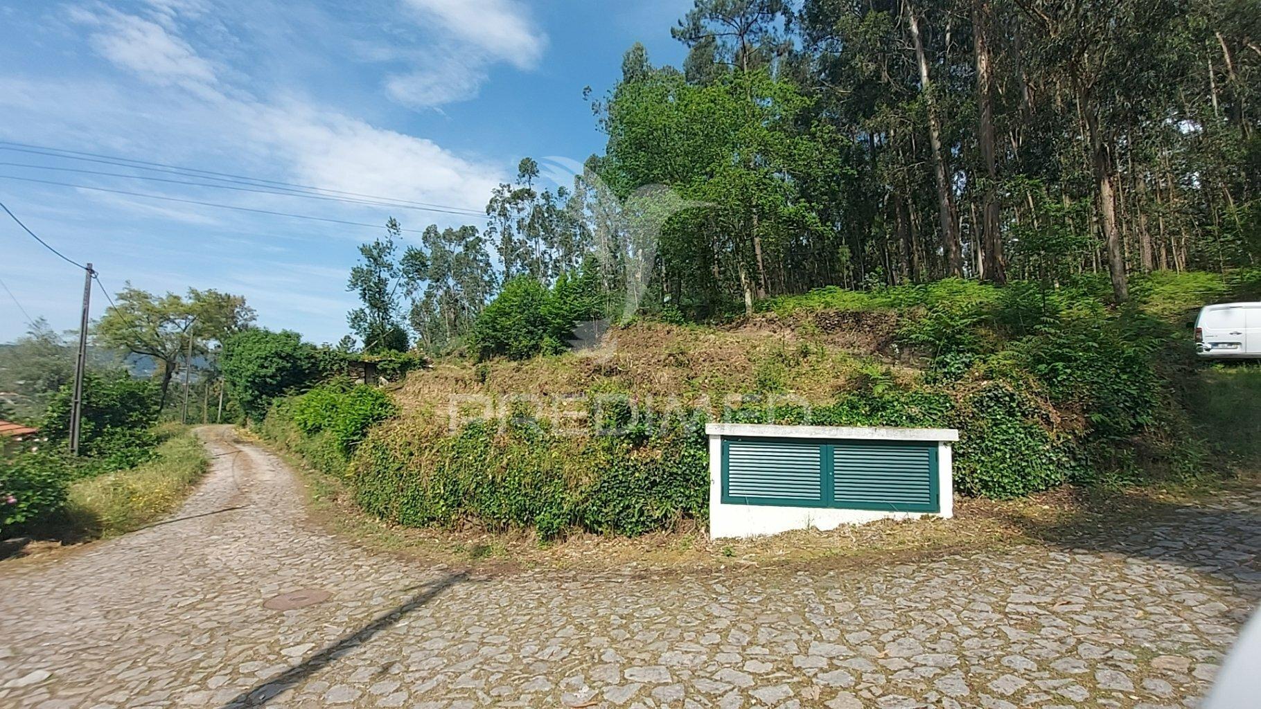Excelente terreno com 3550,60m2 para contrução