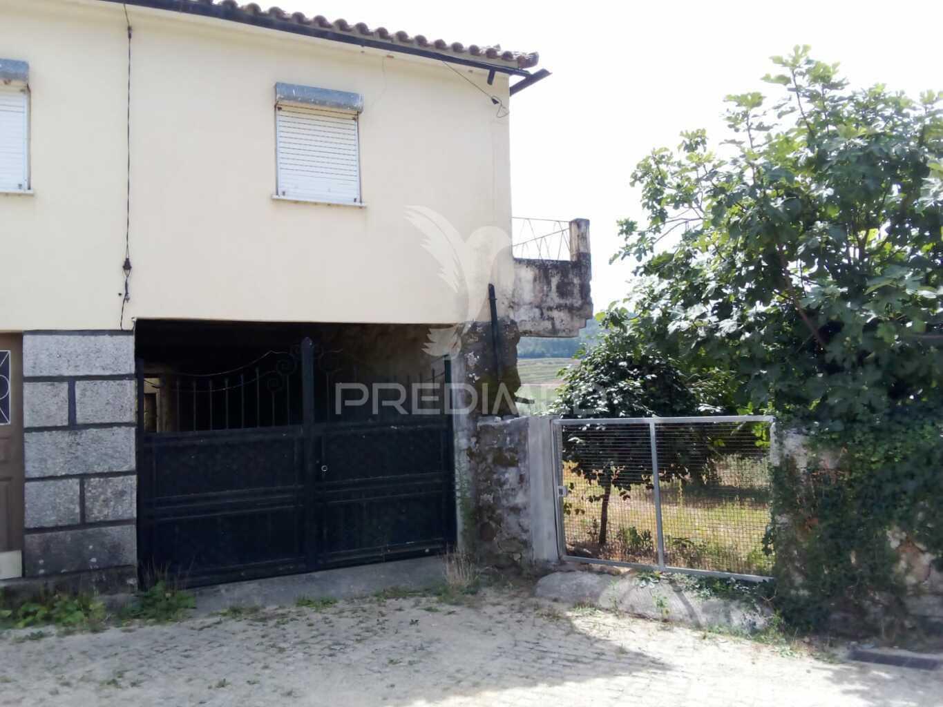 3 moradias à venda em insua, penalva do castelo