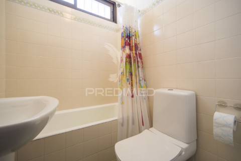 Lisboa / olivais ( próximo ao novo hospital de todos os santos ) - moradia  t6 + 1 com piscina