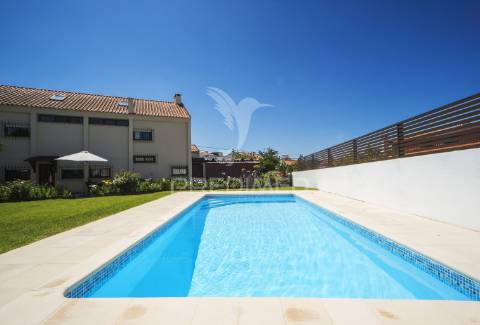 Lisboa / olivais ( próximo ao novo hospital de todos os santos ) - moradia  t6 + 1 com piscina
