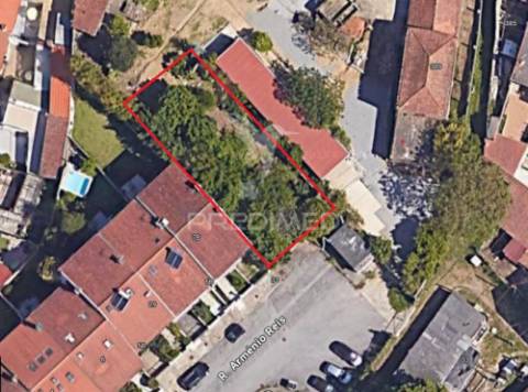 Lote para construção moradia de gaveto com 337m2 em real, braga