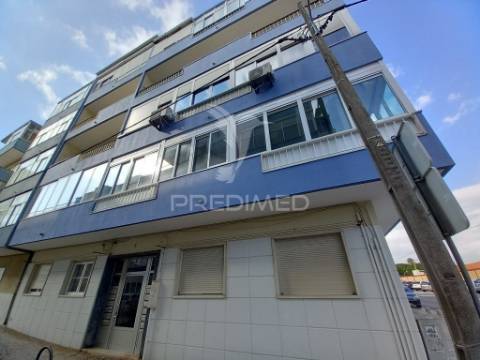 Apartamento t4 remodelado