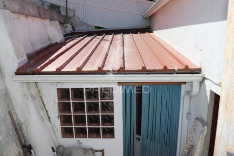 Moradia t2 em bicas, abrantes.