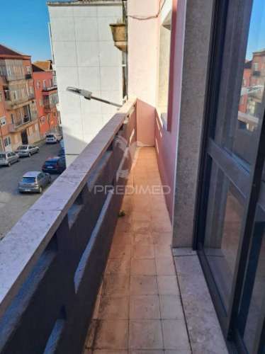 Apartamento t3 para venda – mina de água, amadora