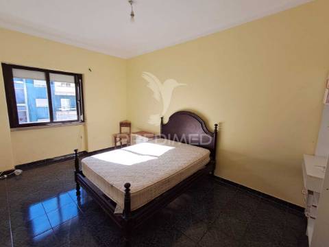 Apartamento t3 para venda – mina de água, amadora