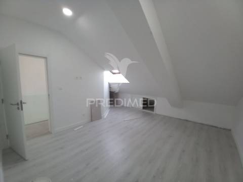 Apartamento t3 na costa da caparica