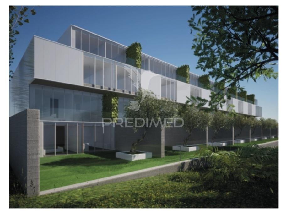 T2 com terraço (luxo)