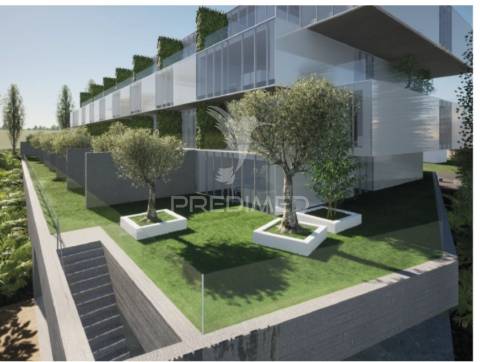 T2 com terraço (luxo)