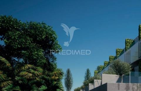 T2 com terraço (luxo)