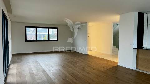 Moradia t4 nova em guimarães