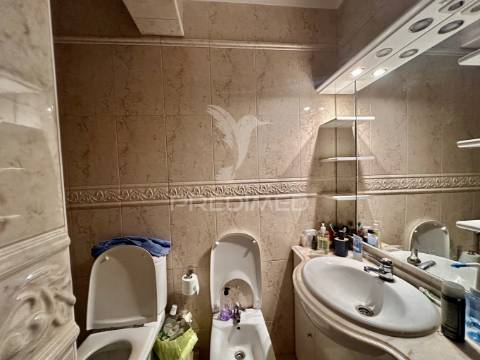 Apartamento t3 na av d. manuel i