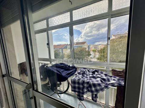 Apartamento t3 na av d. manuel i