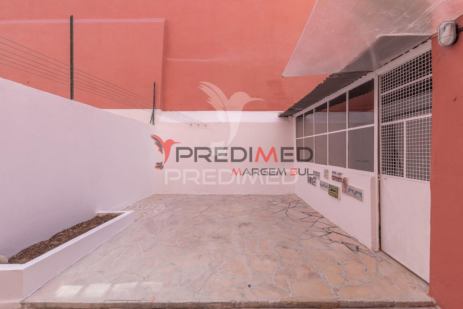 Apartamento t2 com logradouro