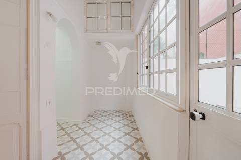 Apartamento t2 com logradouro