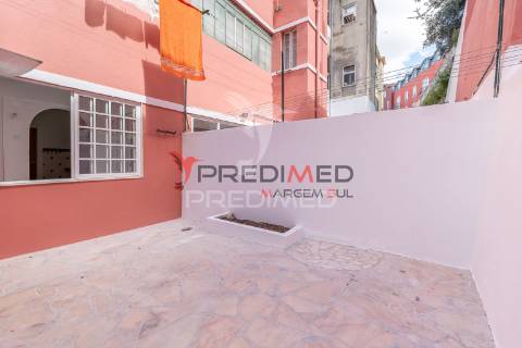 Apartamento t2 com logradouro