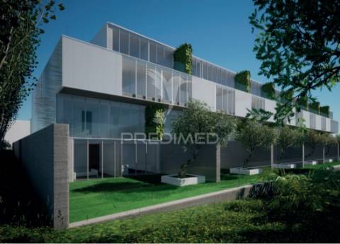 T1 luxo, garagem e arrumo