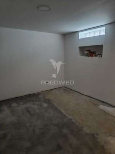 Moradia em renovação em ermesinde