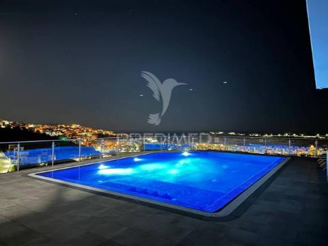 Apartamento t3 com vista ao mar em albufeira