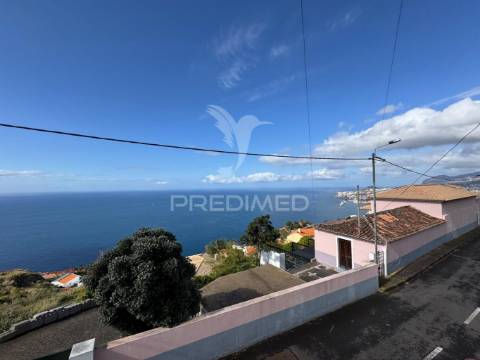 Magnifico terreno com vista mar