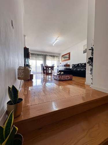 Apartamento t3 em várzea