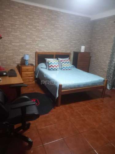Moradia t4 nas fontinhas