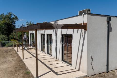 Moradia térrea - amares (seminova)