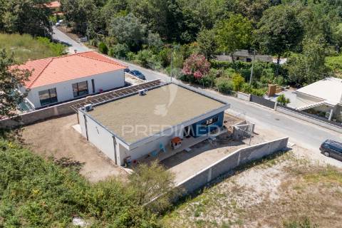 Moradia térrea - amares (seminova)