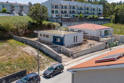Moradia térrea - amares (seminova)