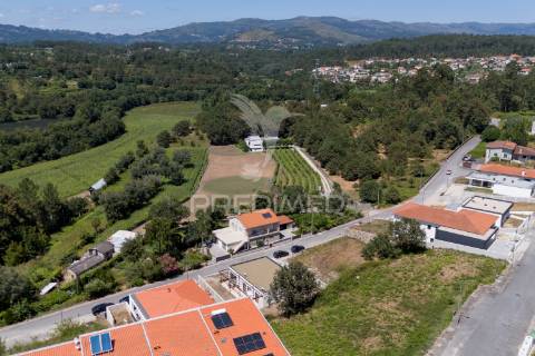 Moradia térrea - amares (seminova)