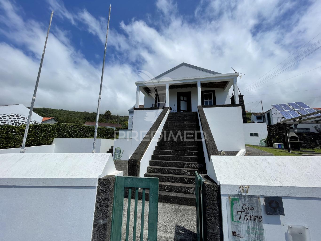 Alojamento para venda, em são joão, lajes do pico