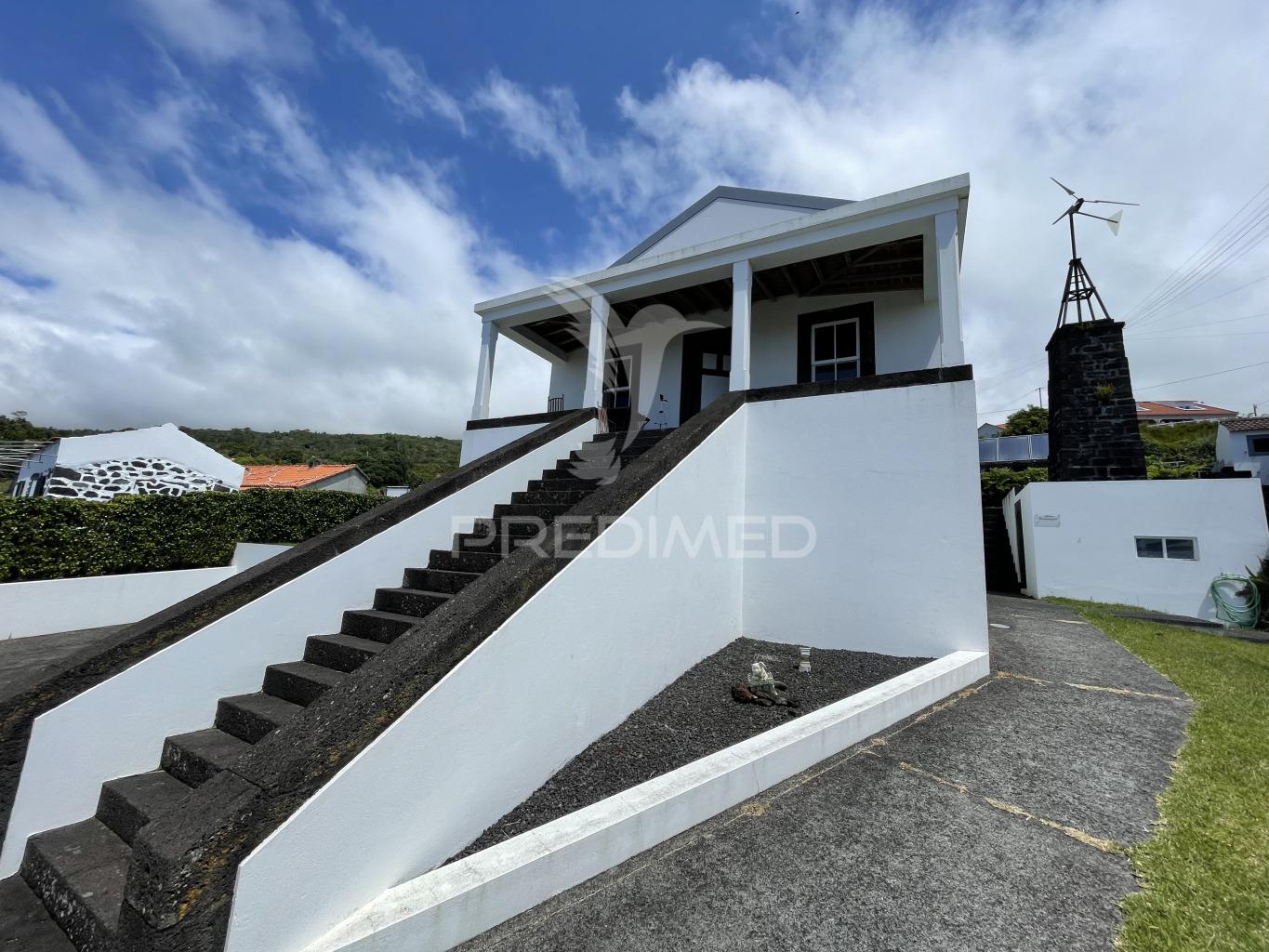 Alojamento para venda, em são joão, lajes do pico