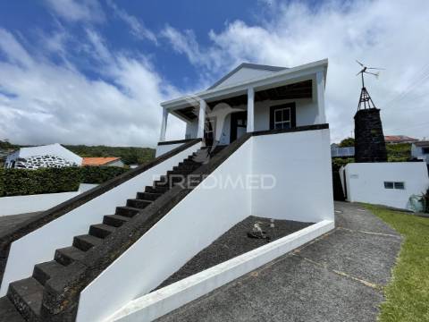 Alojamento para venda, em são joão, lajes do pico