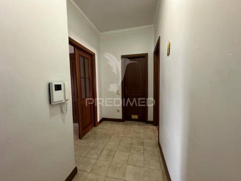 Apartamento t1 + 1