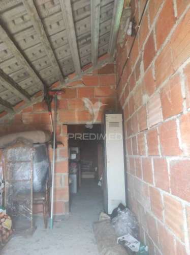 Moradia t3 / próximo da moita