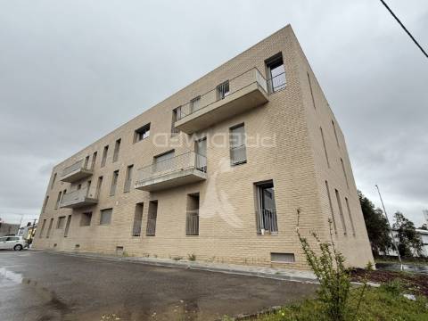 Vende-se t3 novo vilar de andorinho