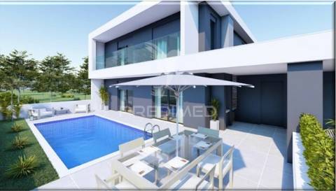 Moradia t4 com piscina em pinhal conde da cunha