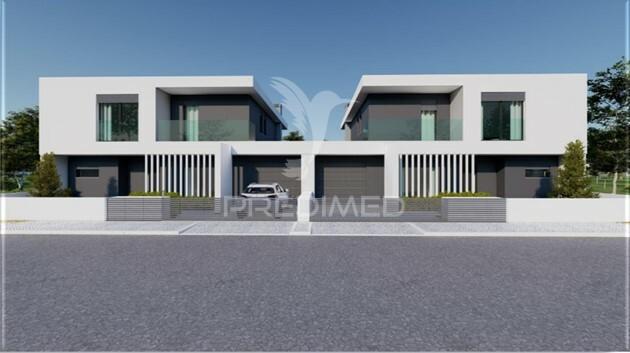 Moradia t4 com piscina em pinhal conde da cunha