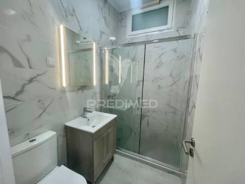 Moradia totalmente remodelada - setúbal
