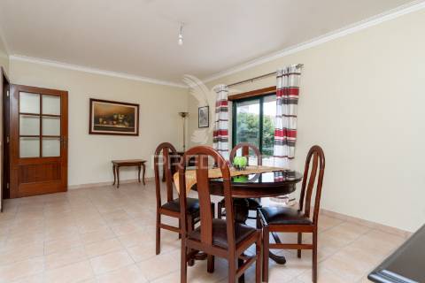 Apartamento t3 para arrendamento a 1 150 €