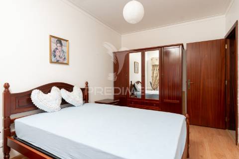 Apartamento t3 para arrendamento a 1 150 €
