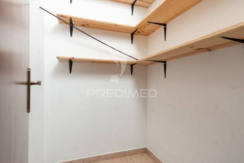 Apartamento t3 para arrendamento a 1 150 €